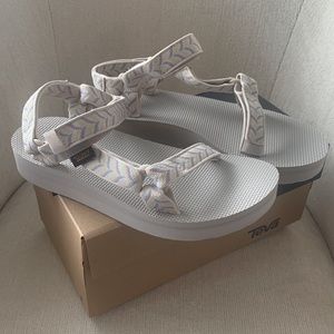 NWT TEVAS Midform Universal